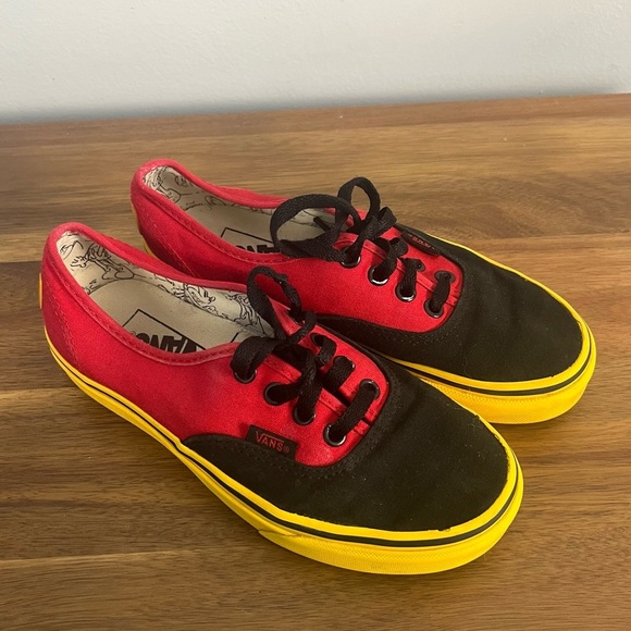 Vans Women's X Disney Mickey & Minnie Mouse 90th Anniversary Shoes size 5 - Picture 3 of 11